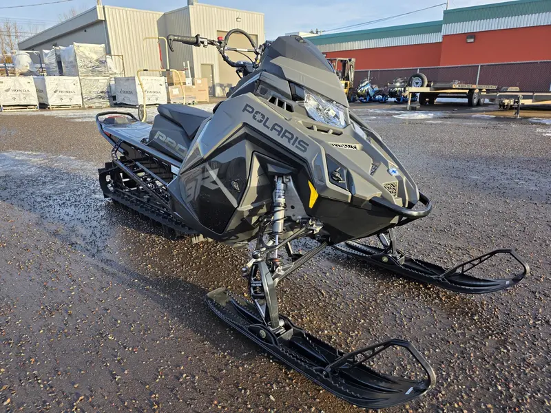 2025 Polaris 9R PRO RMK 155 - 7S Display