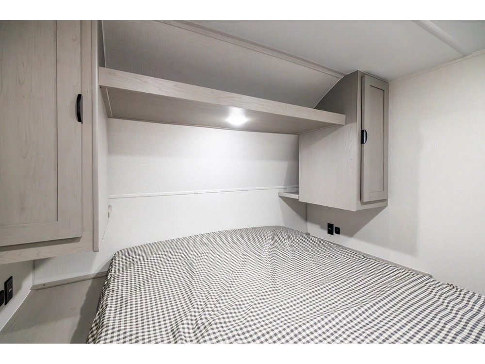 2026 Forest River Viking 25rb alt