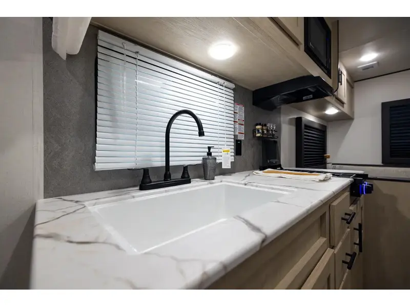 Coachmen Shasta I-5 Edition 521CK 2026