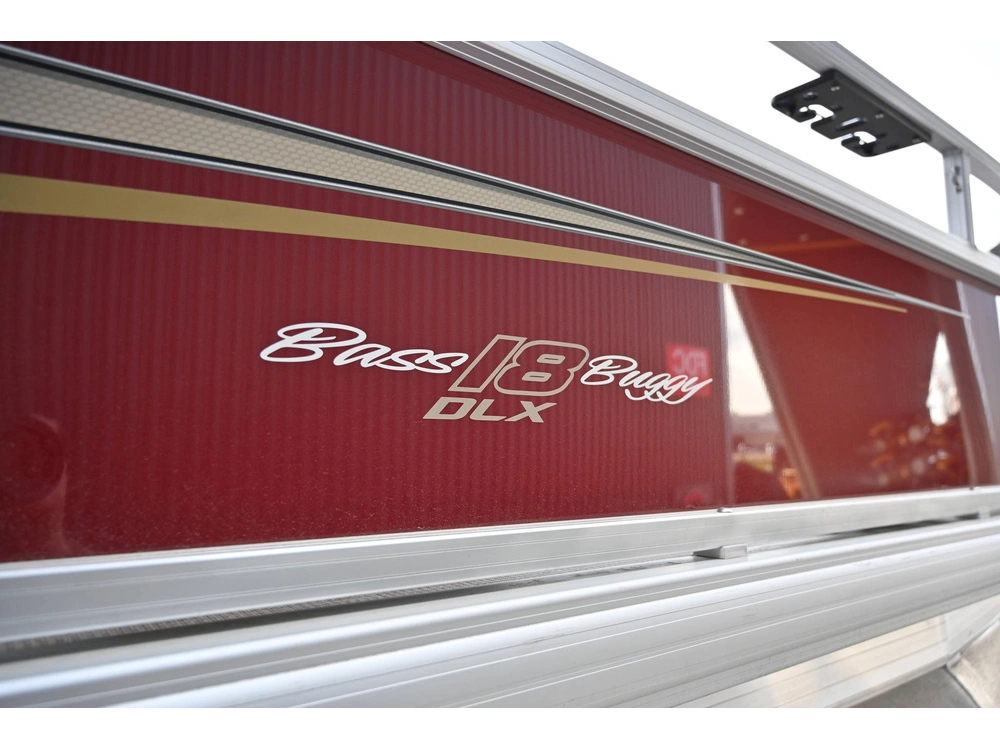 2025 Sun Tracker Bass Buggy 18 alt