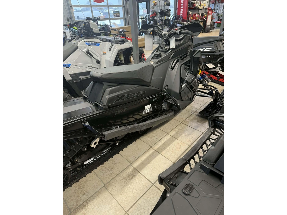 Polaris 850 Indy Xcr 136 Promo 250$ Accessoires 2025 alt