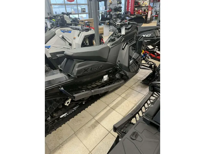 2025 Polaris 850 INDY XCR 136
