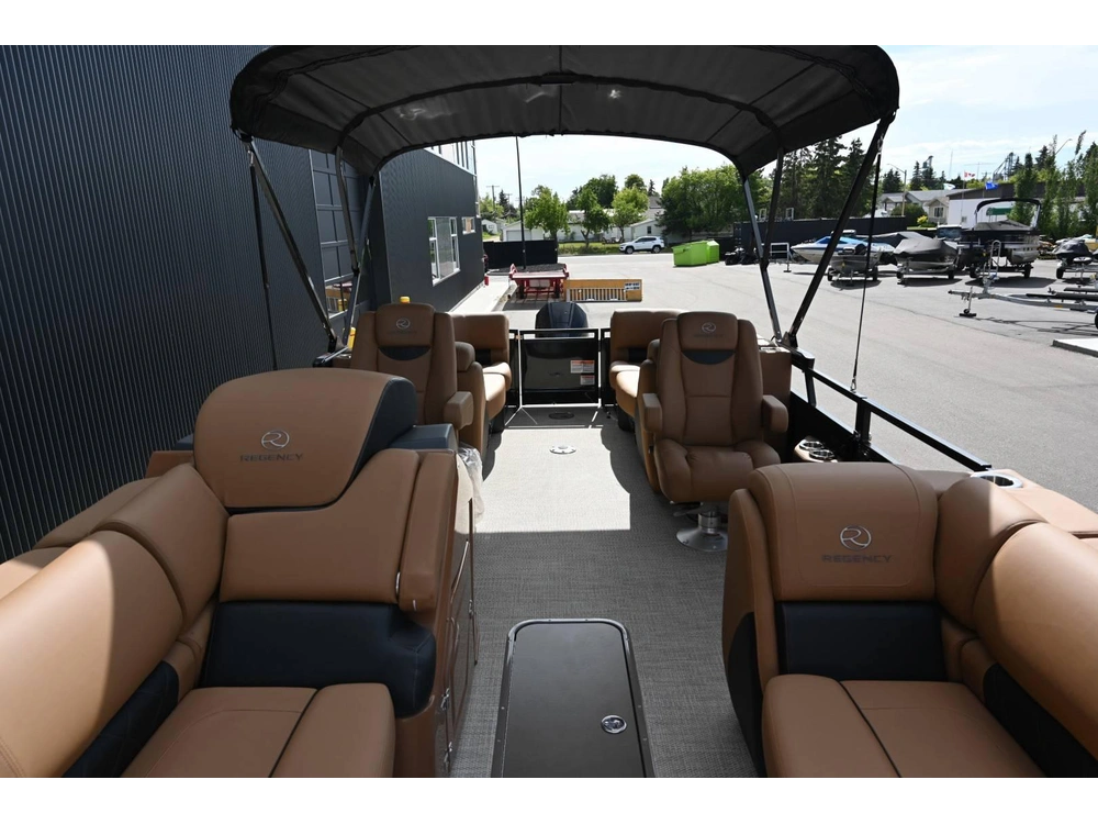 2025 Regency 230 Le3 250 Verado 250l Verado alt