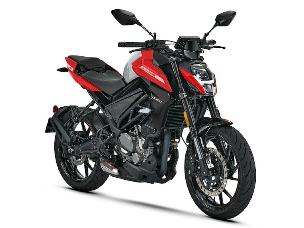 2024 Cfmoto 300nk alt