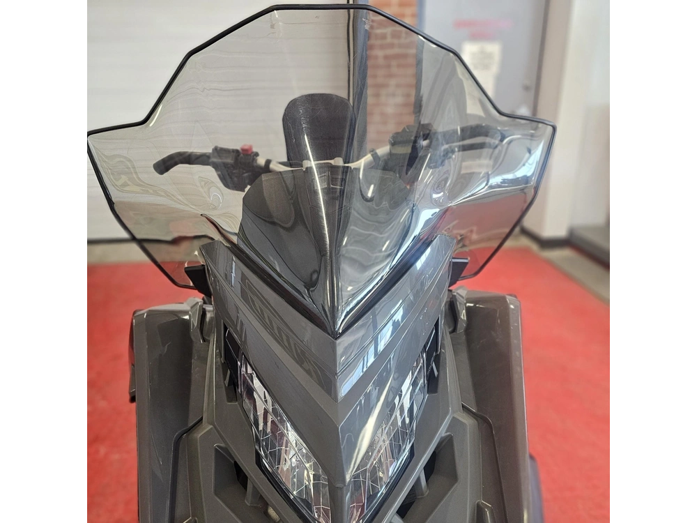 2025 Polaris 650 Indy Adventure 137 alt