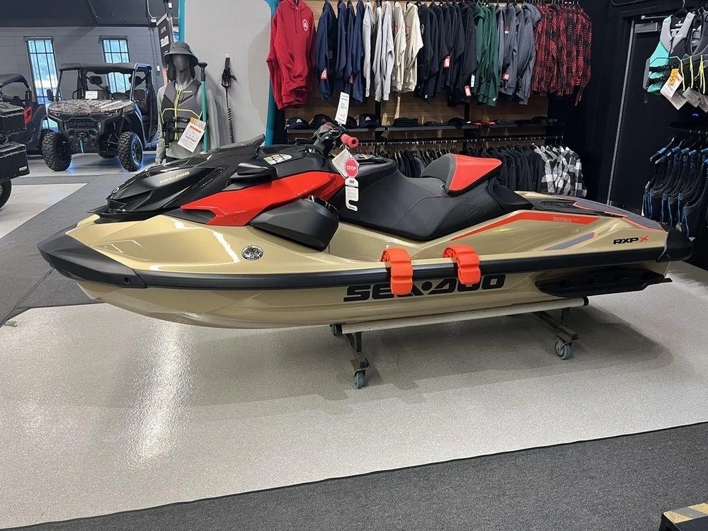 2025 Sea-doo Rxp-x™ 325 Tech, Brp Premium A, Ibr Metallic Tan / Lava Red alt