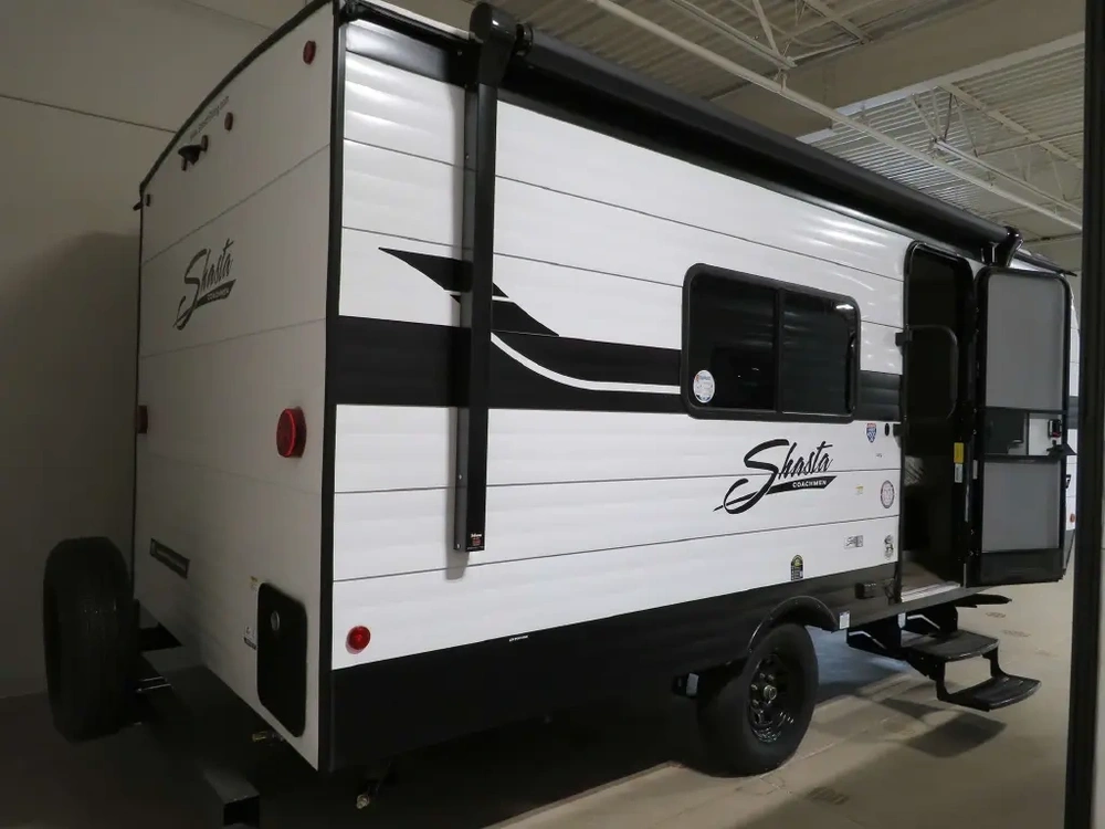 Coachmen Shasta Compact 18fq 2026 alt
