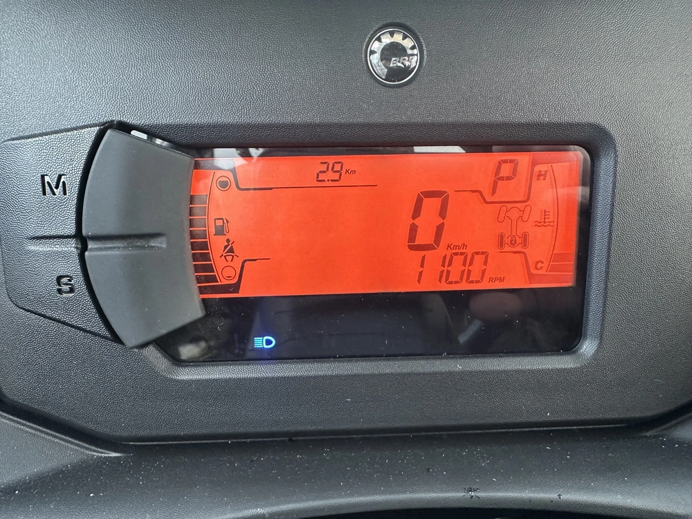 2026 Can-am Defender Xt Cab Hd11 W 10.25 alt