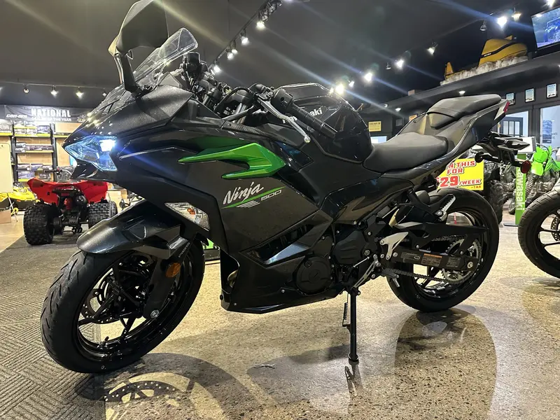 2025 Kawasaki Ninja 500