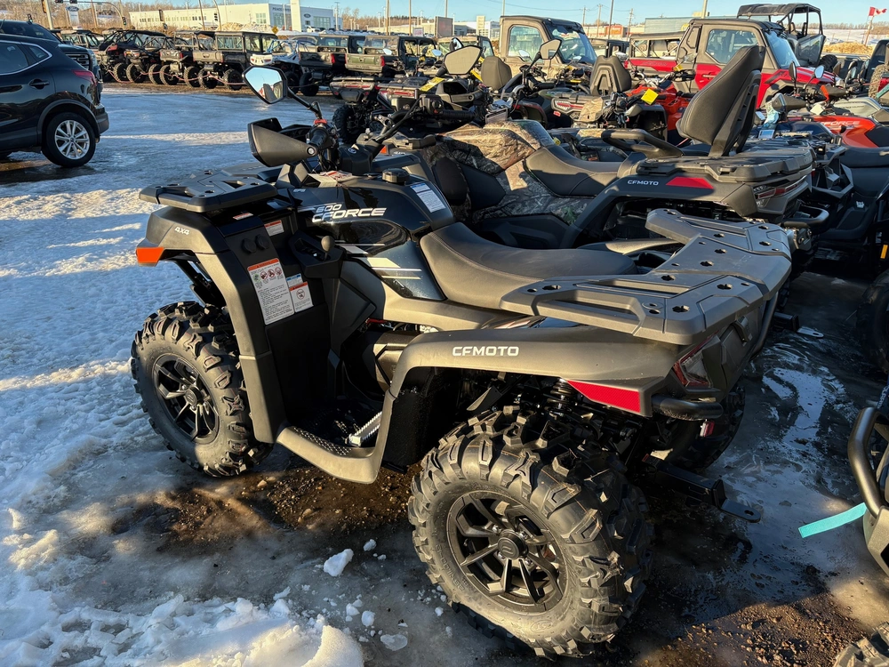 2025 Cfmoto Cforce 600 alt