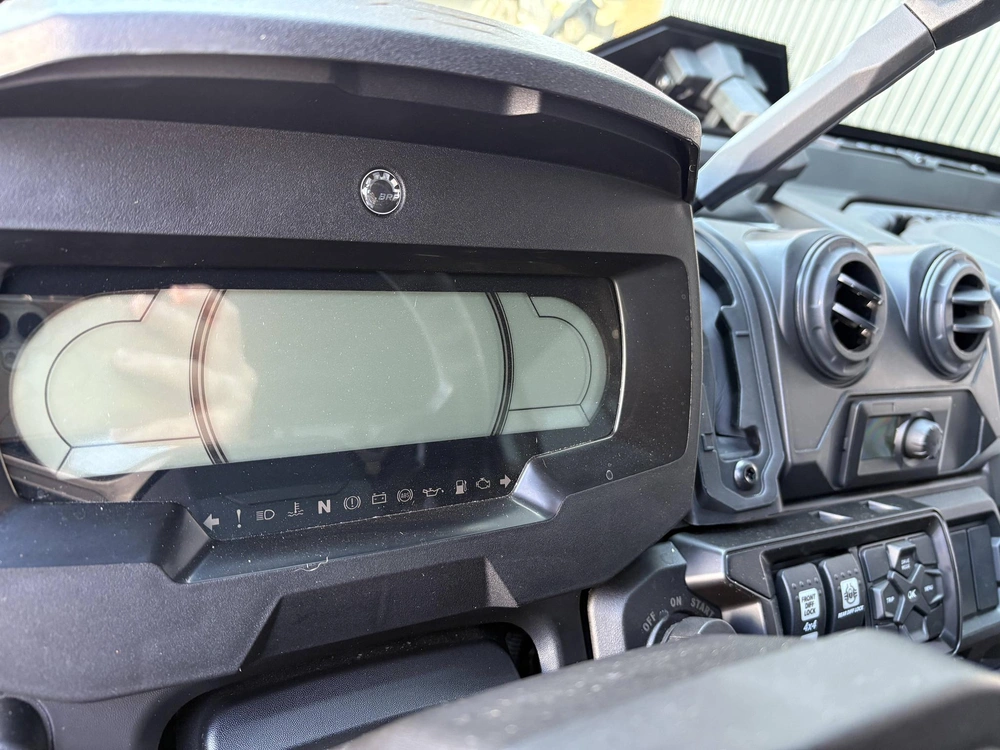 2025 Can-am Defender Max Limited Cab Hd10 6msd alt