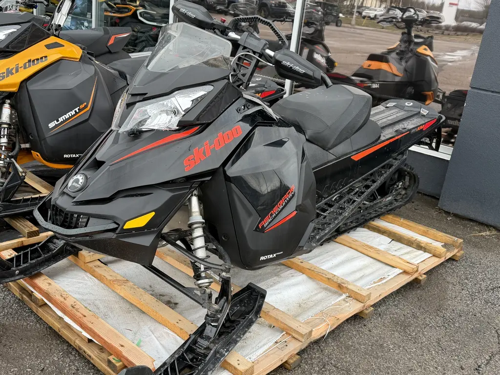 2016 BRP Renegade Backcountry 600 H.O. E-TEC