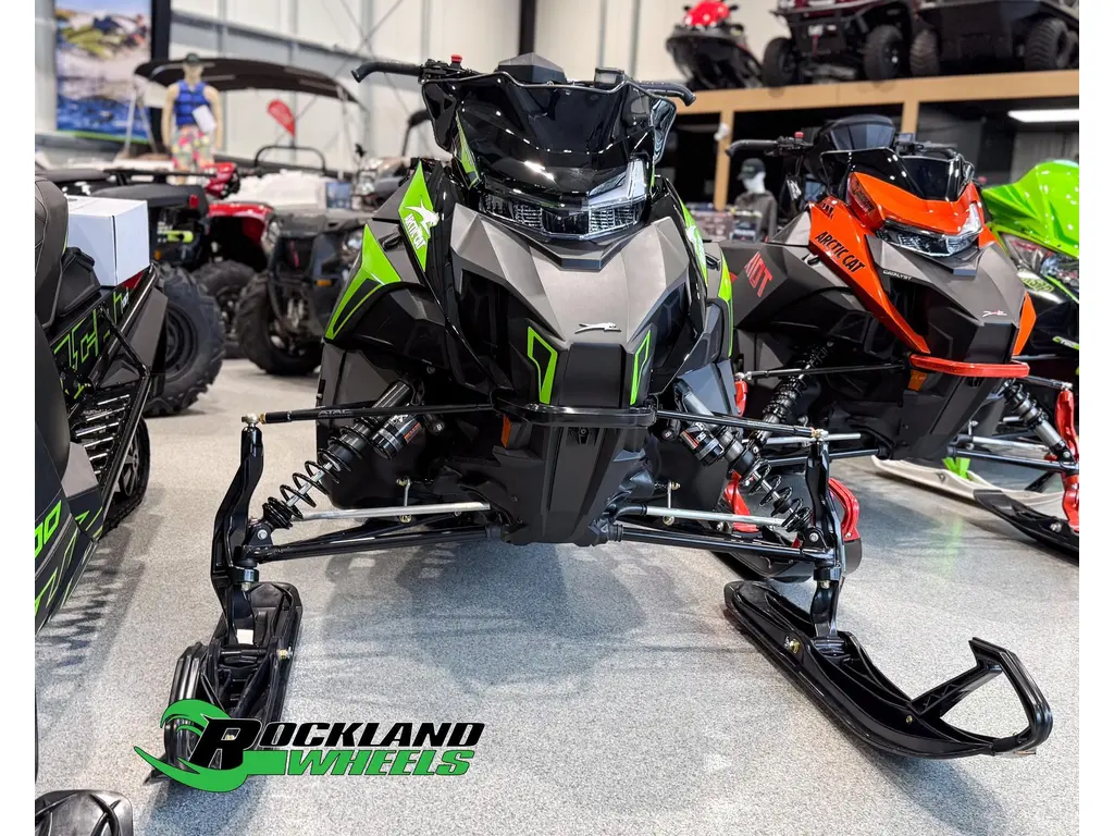 2026 Arctic Cat ZR 600 ATAC ES 137(AC G8 DISPLAY) *DEMO MODEL*