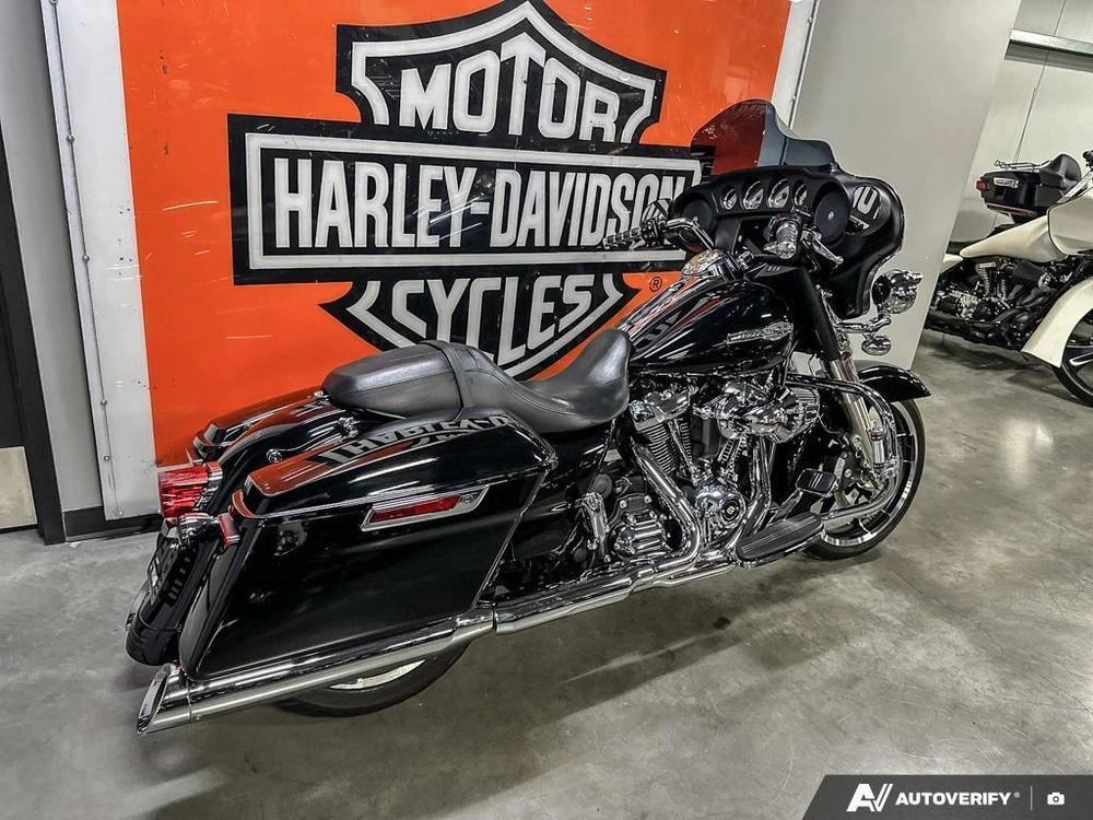 2021 Harley-davidson Flhx alt
