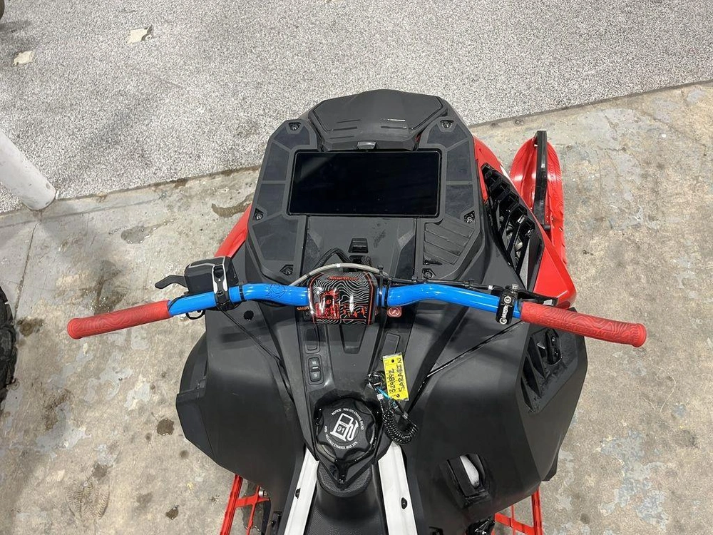 2023 Lynx Shredder Re 850 E-tec Turbo R alt