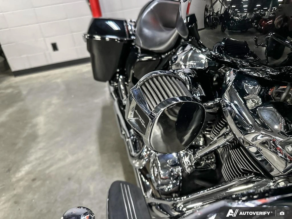 2021 Harley-davidson Flhx alt