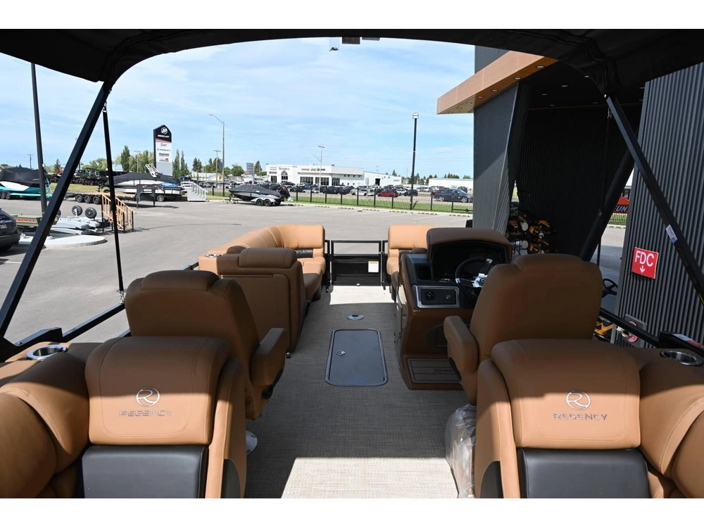 2025 Regency 230 Le3 250 Verado 250l Verado alt