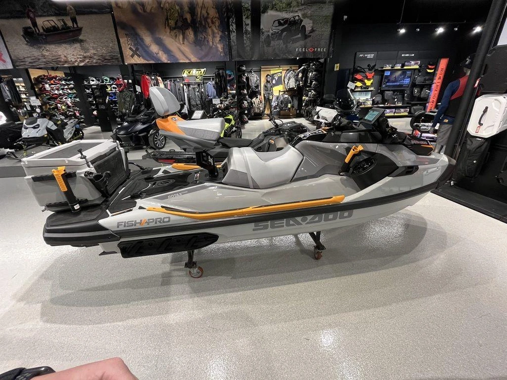 2025 Sea-doo Fishpro™ Trophy 170 alt