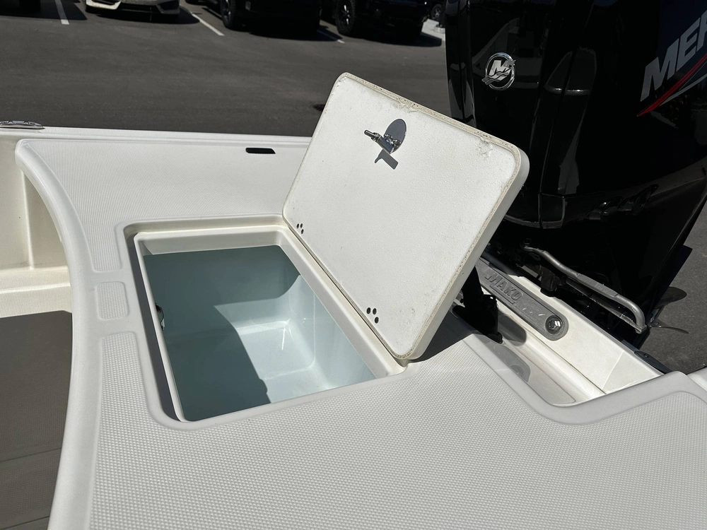 2023 Mako Pro Skiff 17cc 75 Elpt 4s Std alt