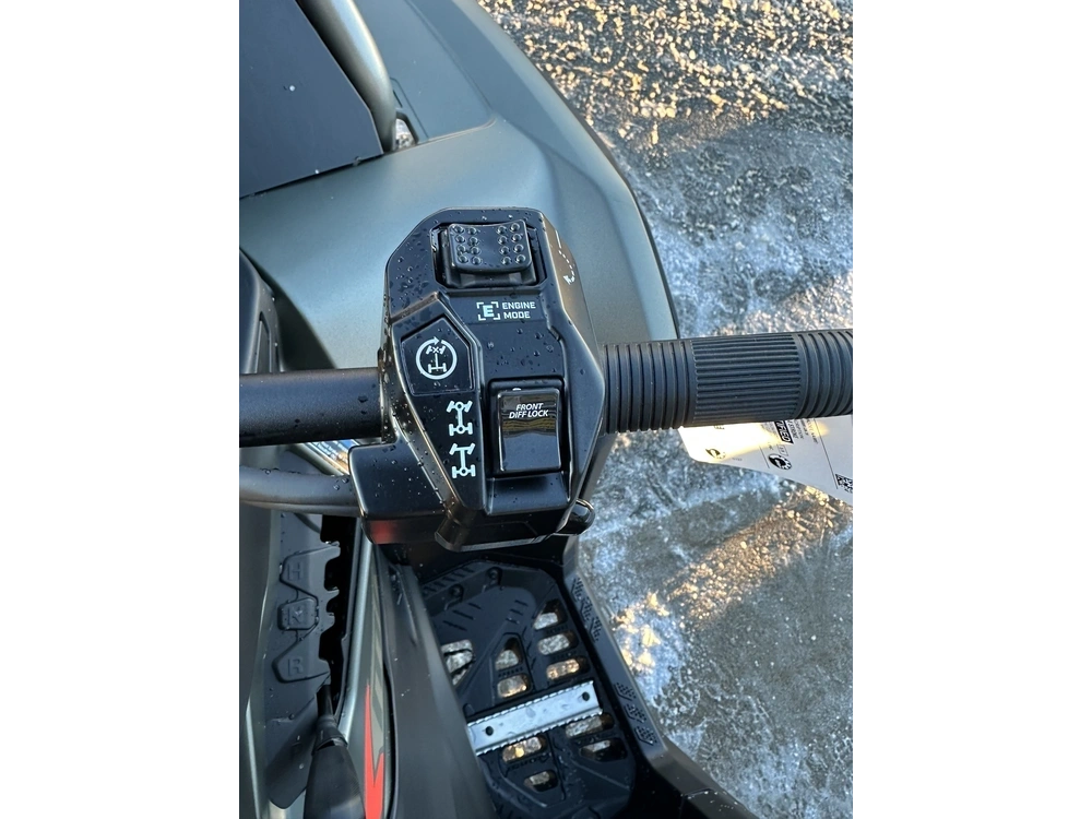 2026 Can-am Outlander Xmr 1000r alt