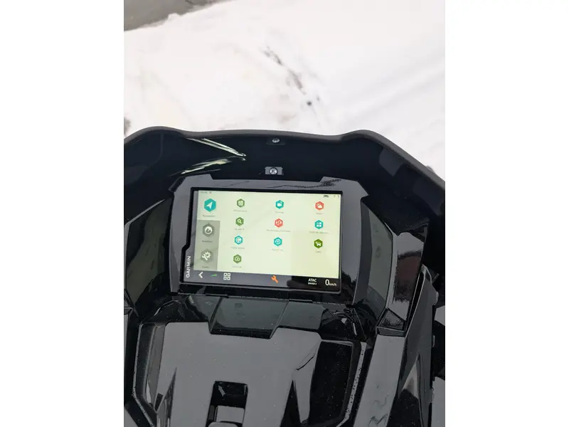 2026 Arctic Cat ZR 858 137 ATAC ES CN GRN DÉMO | SUSPENSION AJUSTABLE | 🧭 Garmin G8 – navigation intégrée haute définition 🧭 |