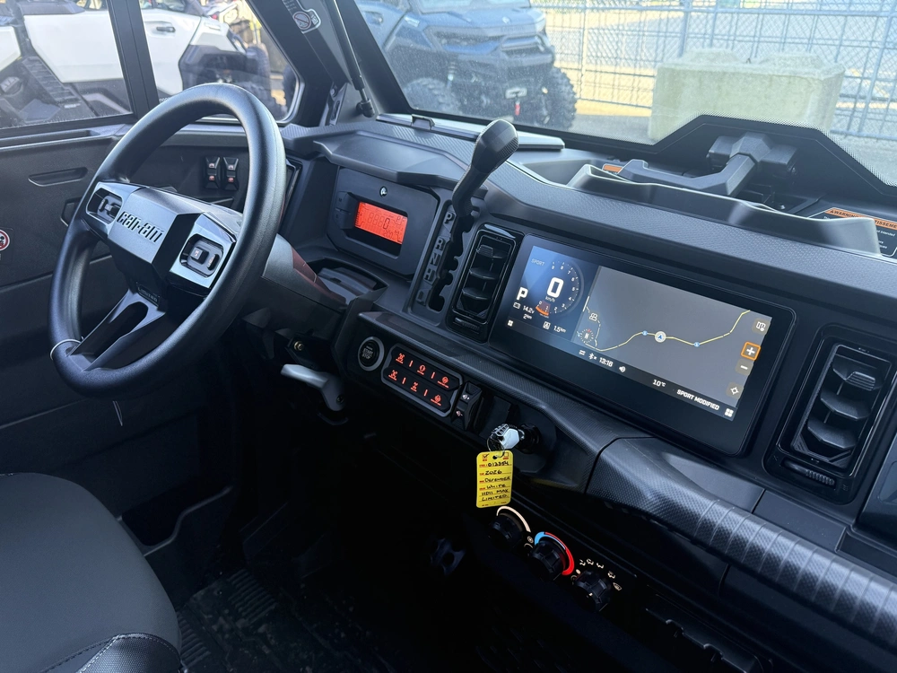 2026 Can-am Defender Max Limited Cab Hd11 alt