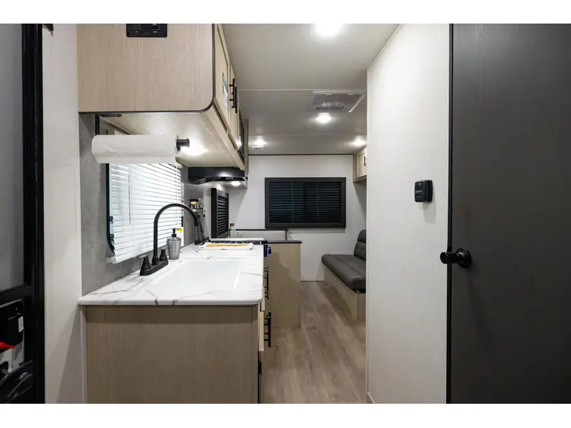 Coachmen Shasta I-5 Edition 521CK 2026