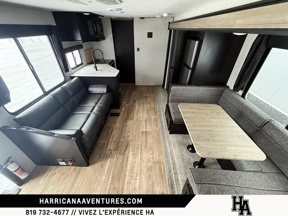 Cherokee 29rr Cargo 2022 alt