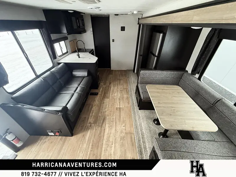 2022 Cherokee 29RR Cargo thumbnail 7