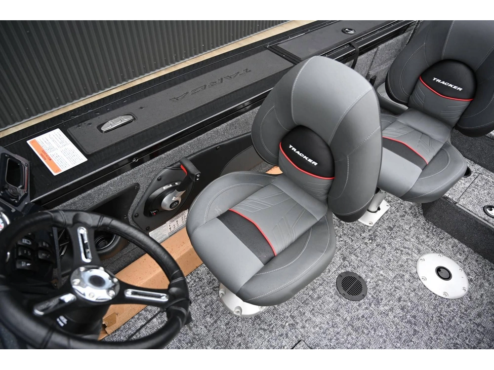 2026 Tracker Targa V 18 Combo alt