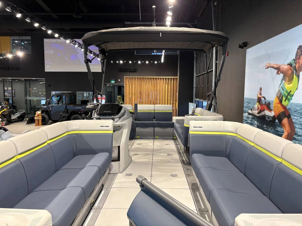 2025 Sea-doo Switch Cruise Limited 21' 230 Hp-galvanized alt