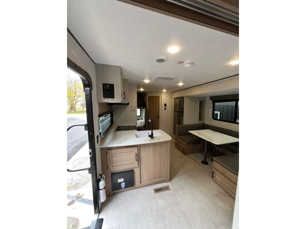 Dutchmen Colorado 23bhc 2026 alt