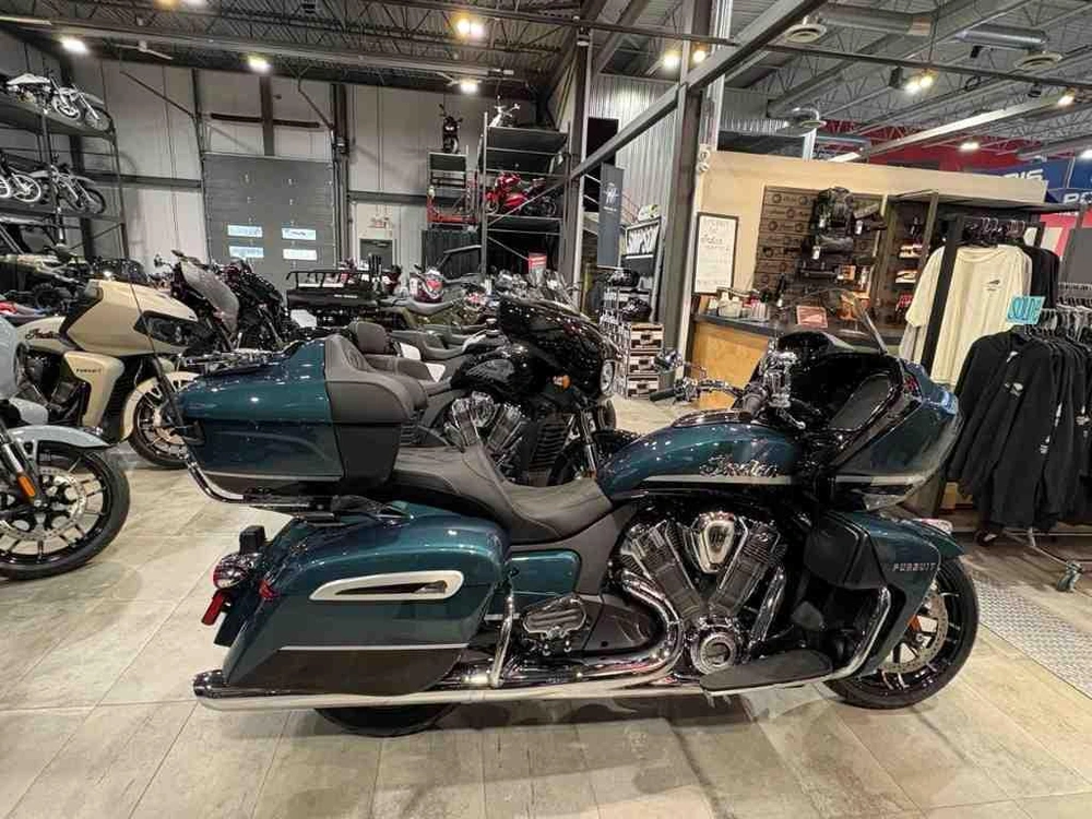 2026 Indian Motorcycle Pursuit Limited + 112 Package alt