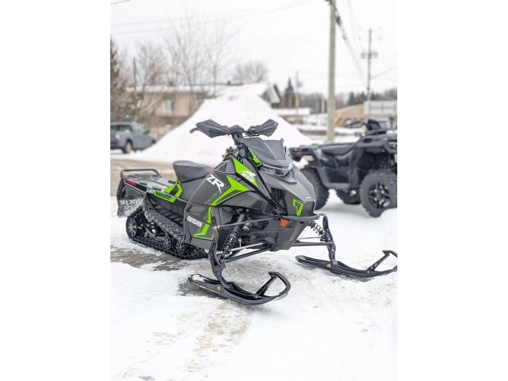 2026 Arctic Cat Zr 858 137 Atac Es Cn Grn Démo | Suspension Ajustable | 🧭 Garmin G8 – Navigation Intégrée Haute Définition 🧭 | alt