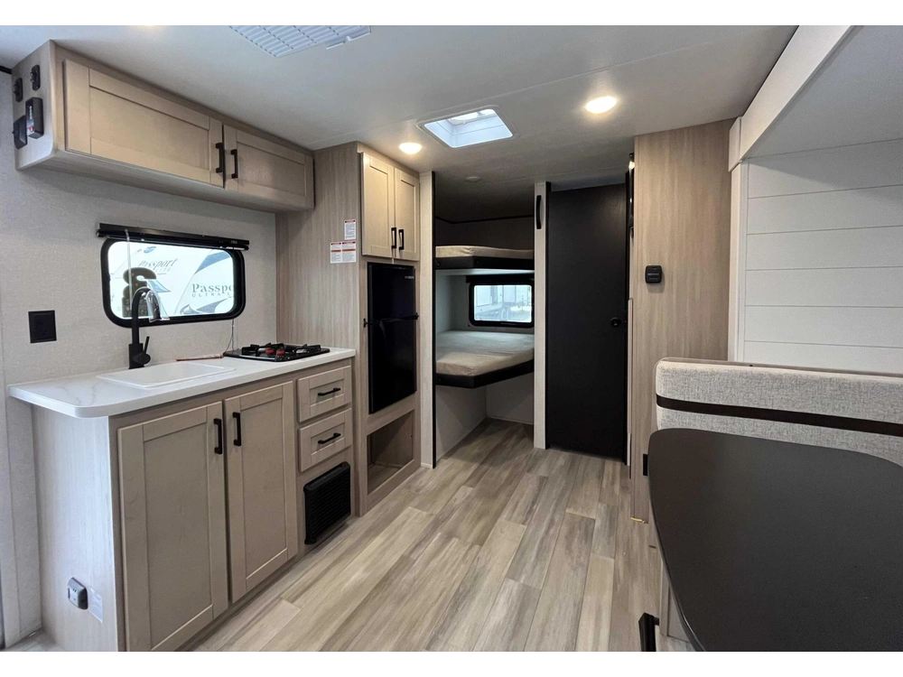Heartland Prowler 1702dbs 2027 alt