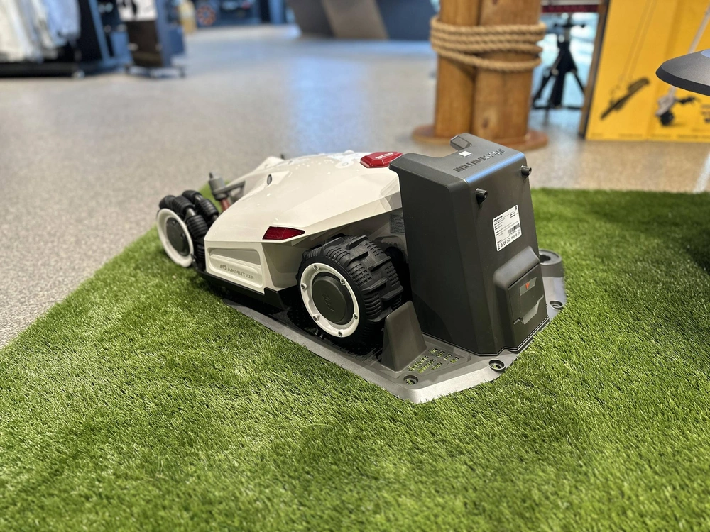 2024 Other Ma1-mtl23luv1na02 alt