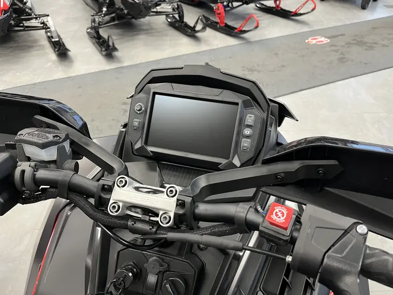 2026 Polaris XCR 9R 137