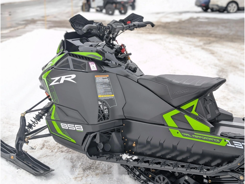 2026 Arctic Cat Zr 858 137 Atac Es Cn Grn Démo | Suspension Ajustable | 🧭 Garmin G8 – Navigation Intégrée Haute Définition 🧭 | alt