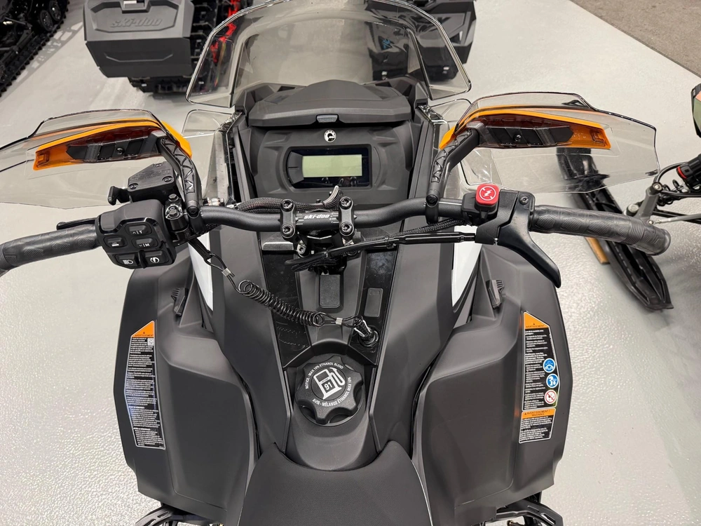 Ski-doo Backcountry Adrenaline 600 R E-tec 2026 alt