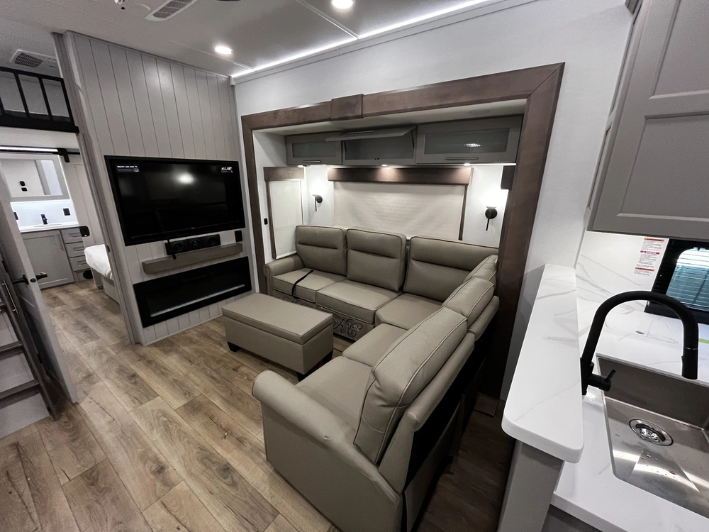 2026 Alliance Rv Paradigm 395ds alt