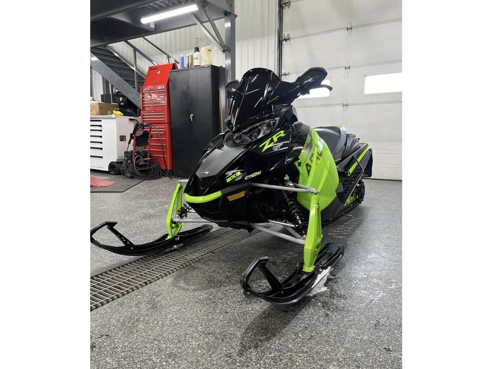 Arctic Cat Zr9000 2018 alt
