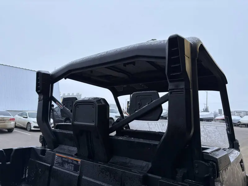 2026 Can-Am Defender X mr HD11 with half doors thumbnail 14