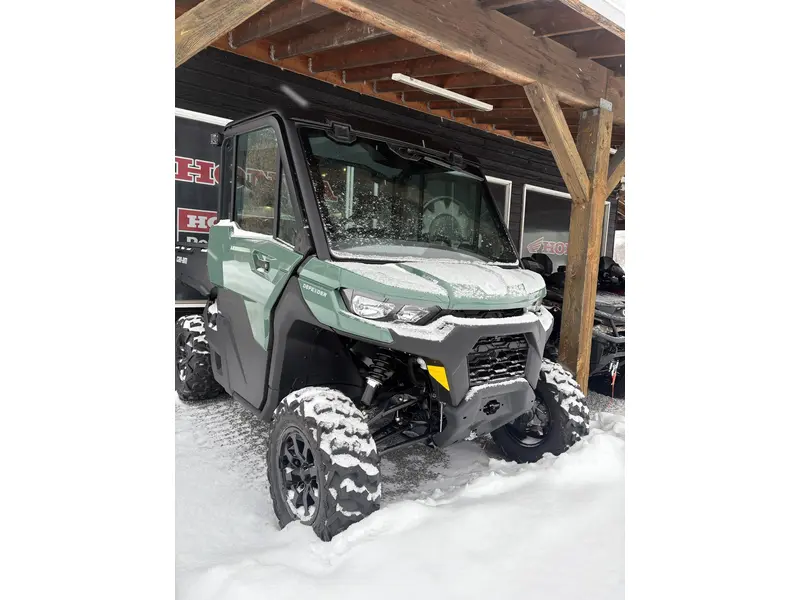 2026 Can-am Def Dpscab 65 Hd9 alt