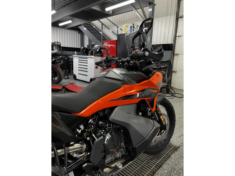 2026 KTM 790 ADVENTURE thumbnail 9