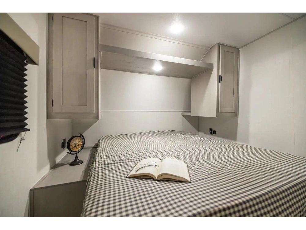 2026 Forest River Viking 292tb alt