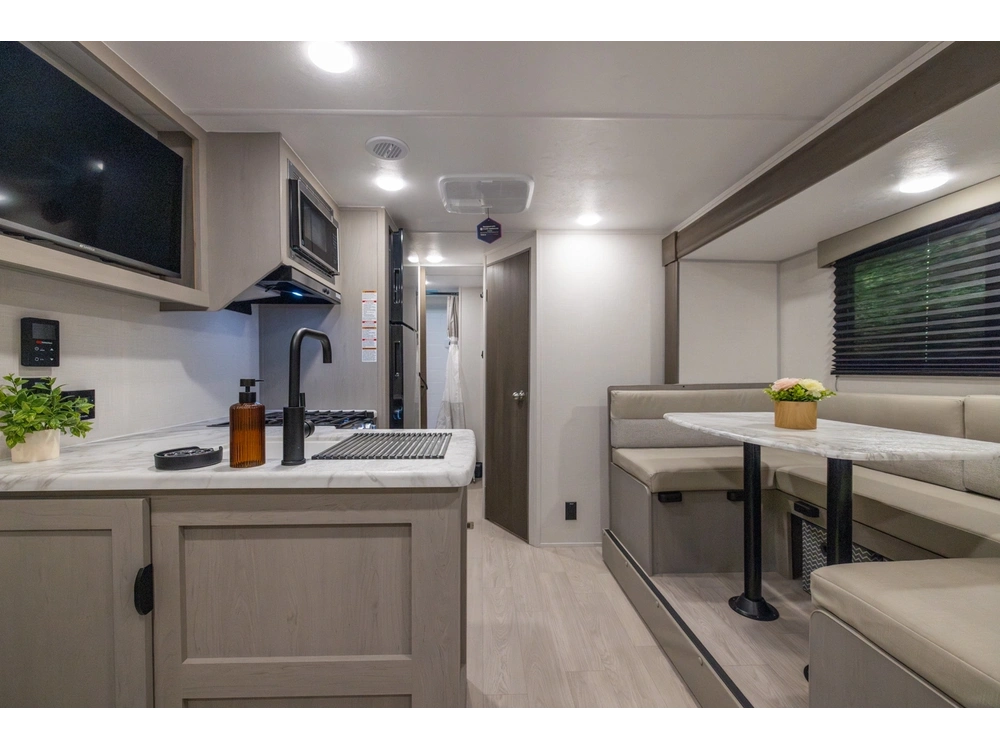 2026 Forest River Viking 22bhsr alt