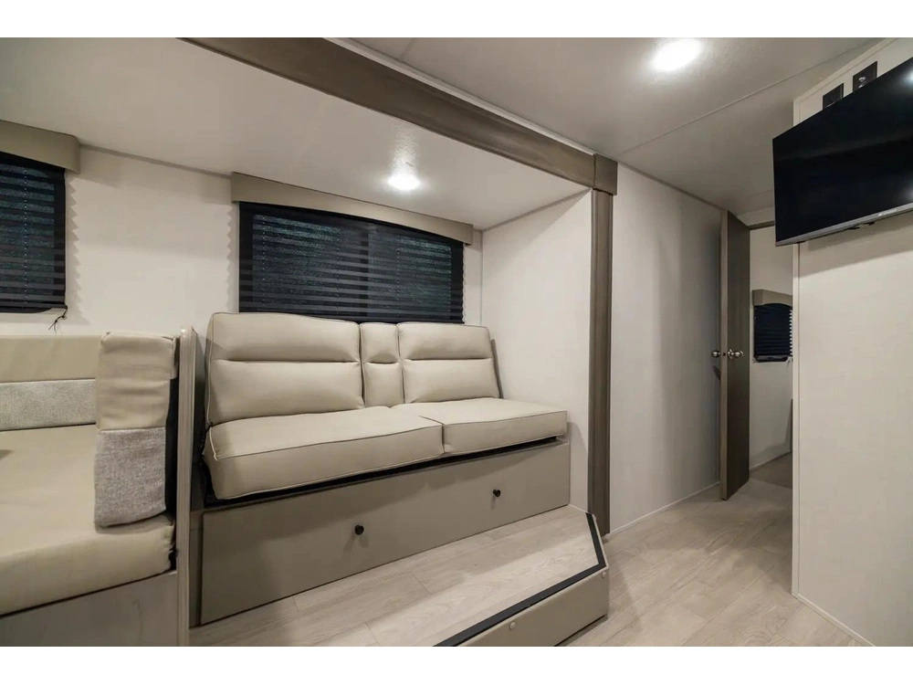 2026 Forest River Viking 292tb alt