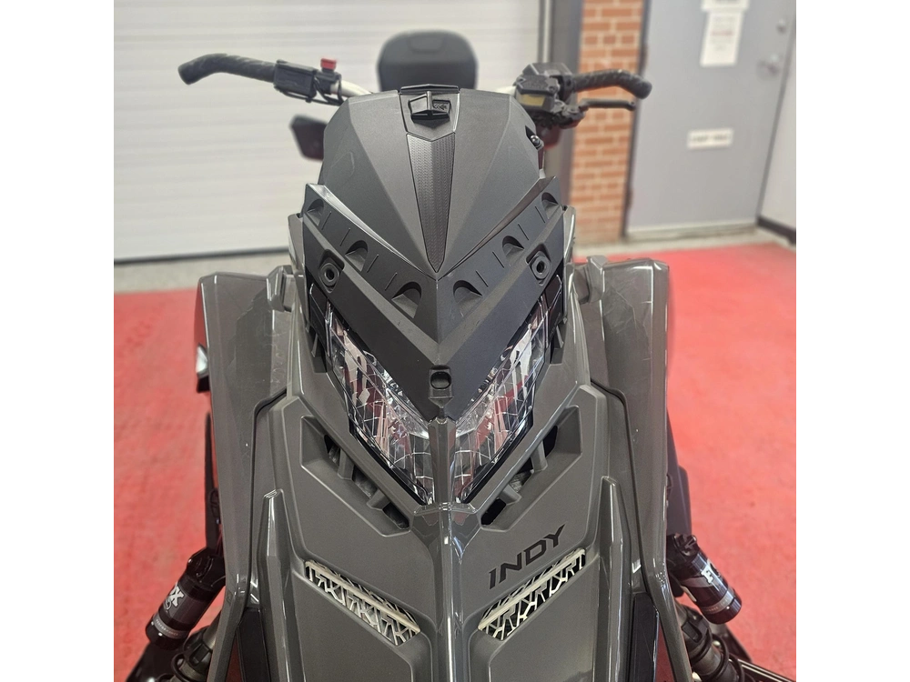 2024 Polaris 650 Indy Adventure 137 alt
