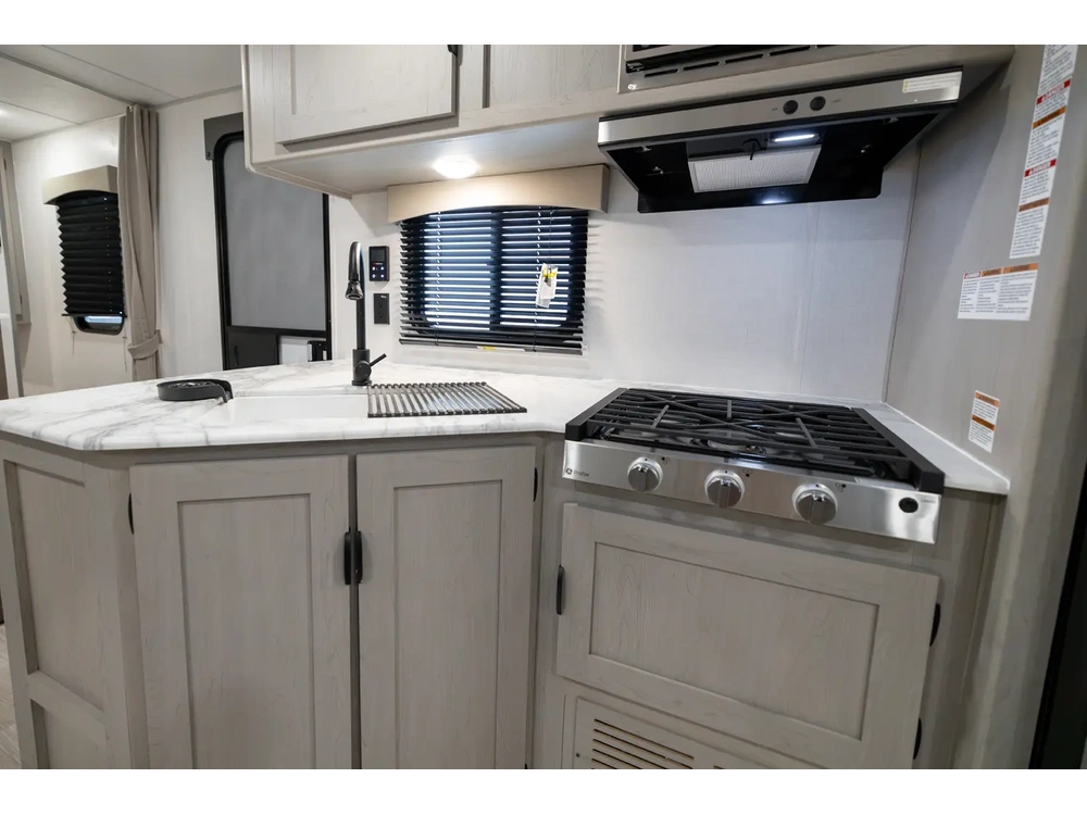 2026 Forest River Viking 262dbs alt