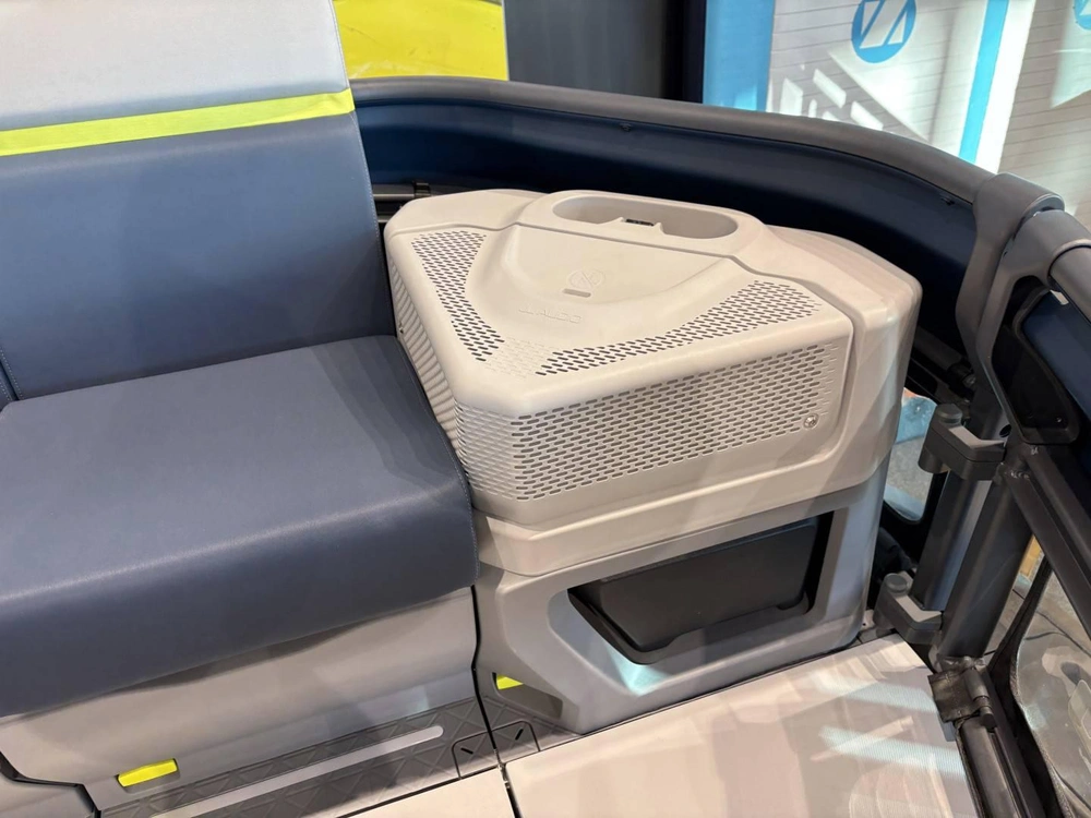 2025 Sea-doo Switch Cruise Limited 21' 230 Hp-galvanized alt